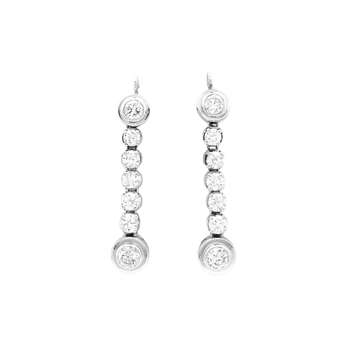 Boucles d'oreilles Boucles d’oreilles pendantes en or blanc 750 et diamants 58 Facettes 34756