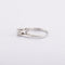 Bague 53 / Blanc/Gris / Or 750 Bague Solitaire Torsadée Diamant 0.38 carat 58 Facettes 180066R