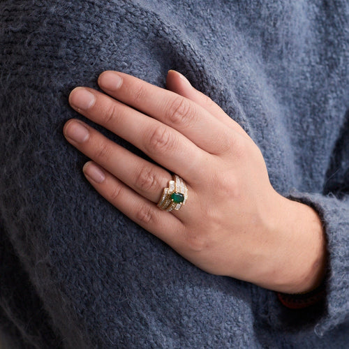 Bague 52 Bague en or jaune, émeraude et diamants 58 Facettes DV0322-1
