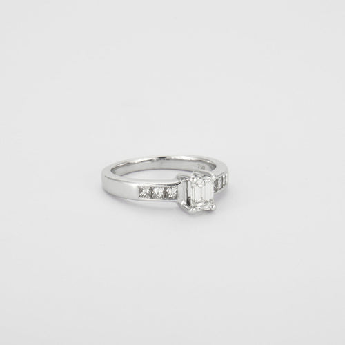 Bague 52 Bague Solitaire Diamant taille émeraude 0.50ct 58 Facettes DV0123-1