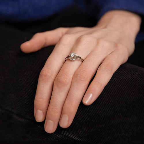 Bague 55 / Blanc/Gris / Or 750 Bague Solitaire Diamant 0.25 carat 58 Facettes 210146R