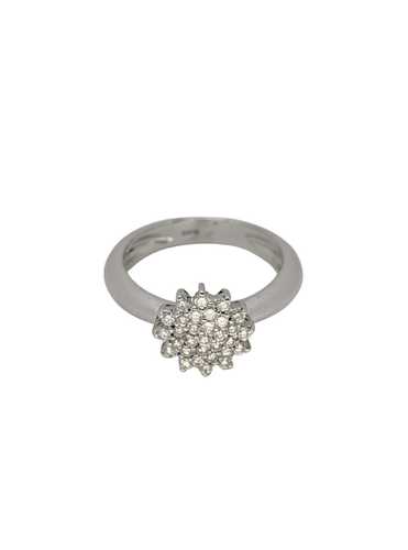 Bague Bague en or blanc et diamants 58 Facettes 15996