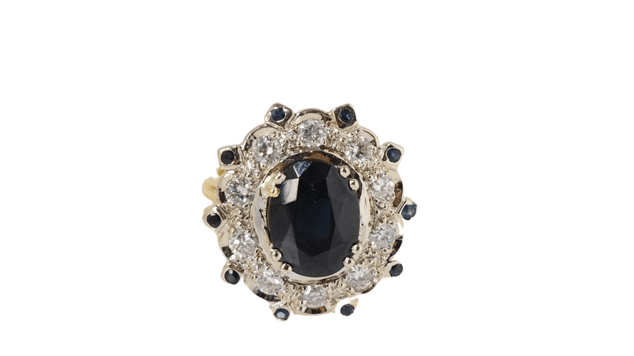 Bague 49 Bague entourage en or jaune, saphir ovale et diamants 58 Facettes 31888