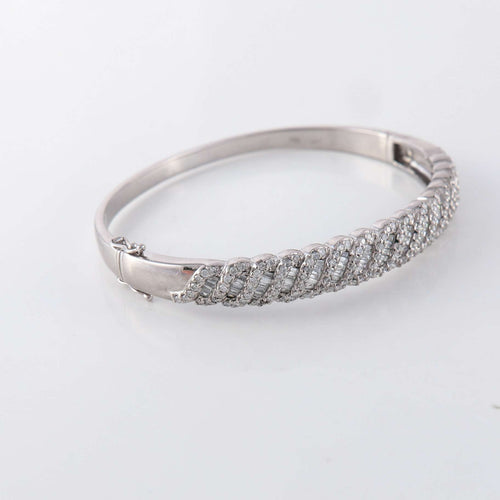 Bracelet Bracelet Jonc Diamants ronds et baguettes 58 Facettes 1