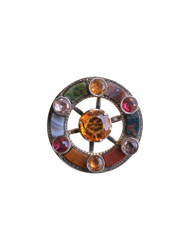 Broche Broche ronde Ecossaise ancienne citrine, jaspe, et agate 58 Facettes