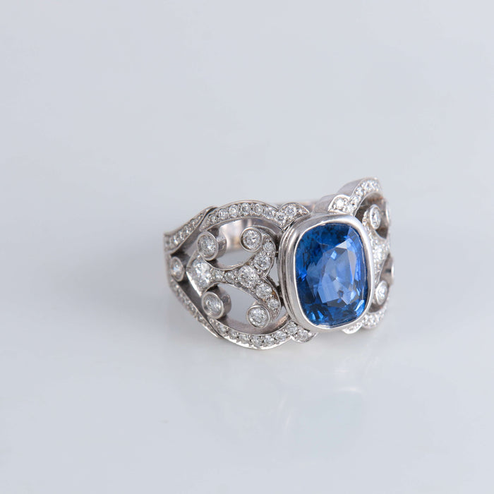 Bague 53 Bague Arabesque Saphir bleu exceptionnel 58 Facettes 1