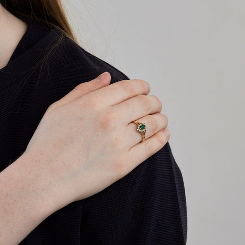 Bague Bague marguerite or jaune, émeraude et diamants 58 Facettes DV1340-2