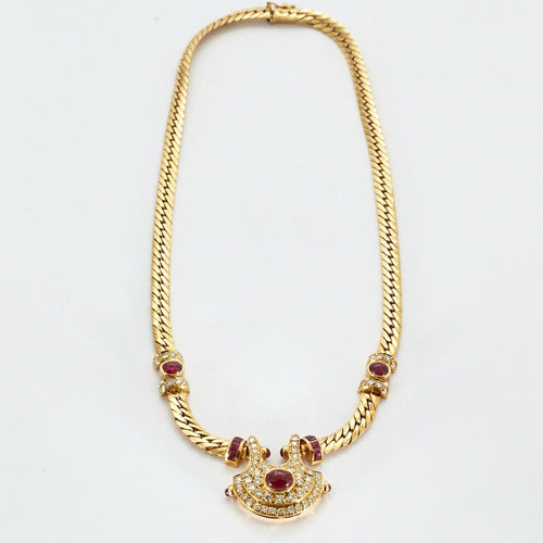 Collier Collier en or jaune, rubis et diamants. 58 Facettes DV0463-5