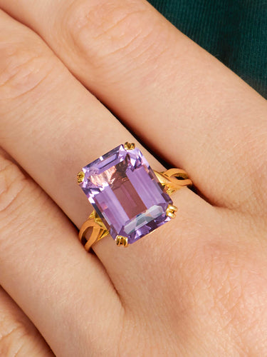 Bague 57 Bague Cocktail or jaune et améthyste 58 Facettes 958