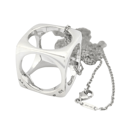 Pendentif Dinh Van - Pendentif Le Pavé en argent 58 Facettes 25536