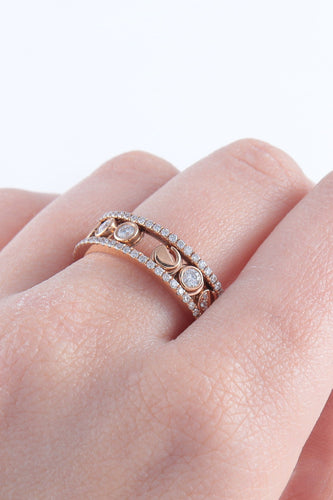 Bague Demi Alliance Or rose, sertie de diamants 58 Facettes