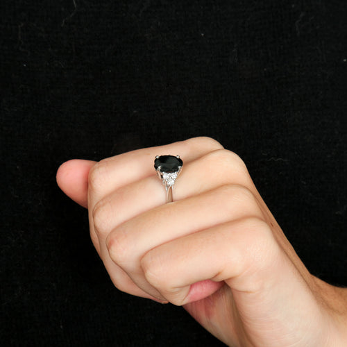 Bague 53 Bague Saphir épaulé de 6 diamants 58 Facettes 1