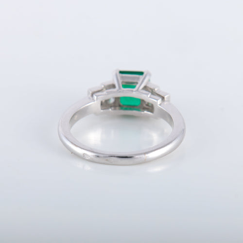 Bague Bague Emeraude Diamants 58 Facettes