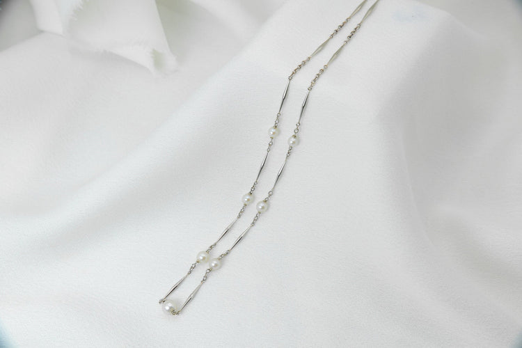 Collier Collier chaîne en or blanc, perles 58 Facettes 345