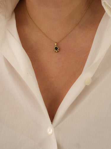 Pendentif Pendentif vintage marguerite en or, saphir et diamants 58 Facettes 52