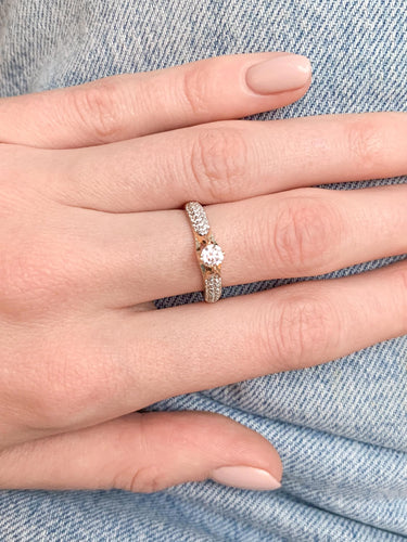 Bague 53 BAGUE FIANÇAILLES OR 58 Facettes SO294