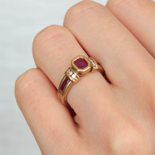 Bague Bague Vintage Or jaune Rubis Diamant 58 Facettes 1