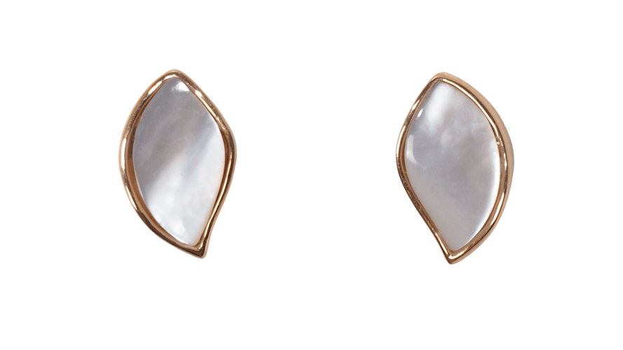 Boucles d'oreilles Boucles d'oreilles en or rose et nacres 58 Facettes 31595