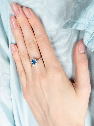 Bague 53 BAGUE MARGUERITE SAPHIR ET DIAMANTS 58 Facettes 418 50136