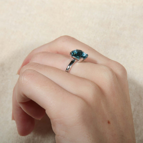 Bague 52 Bague Solitaire Topaze bleue 58 Facettes 8384