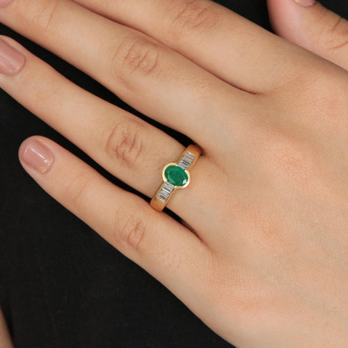 Bague 54 Bague Emeraude et Diamants 58 Facettes