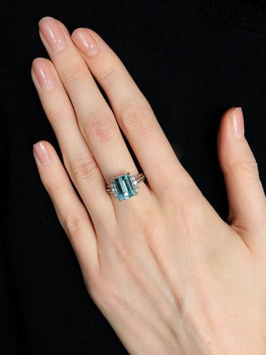 Bague 52 Bague Topaze bleue Diamants 58 Facettes