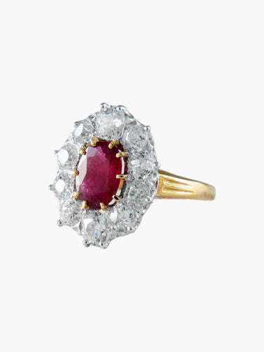 Bague Bague Rubis ovale et Diamants 58 Facettes