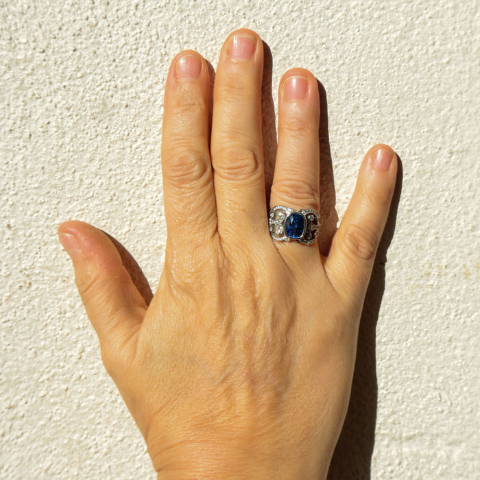 Bague 53 Bague Arabesque Saphir bleu exceptionnel 58 Facettes 1