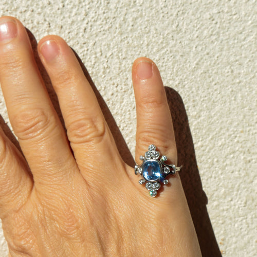 Bague 50 Bague Duchesse Saphir de Ceylan Diamants 58 Facettes 1