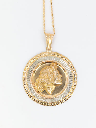 Pendentif Médaille vintage en or jaune et blanc 58 Facettes 672