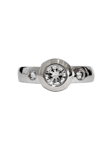 Bague 51 Solitaire accompagné or blanc 58 Facettes 1-969/1