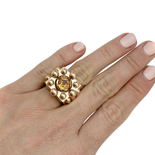 Bague 52 Bague chevalière en or jaune et citrine. 58 Facettes 30026