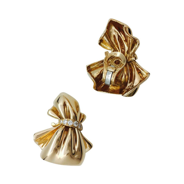 Boucles d'oreilles Boucles d'oreilles Van Cleef & Arpels "Noeud" en or jaune et diamants. 58 Facettes 28136