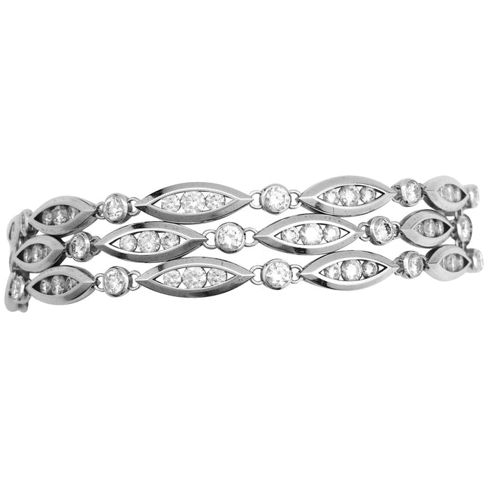 Bracelet Bracelet Chaumet en or blanc modèle "Classique", diamants. 58 Facettes 23683