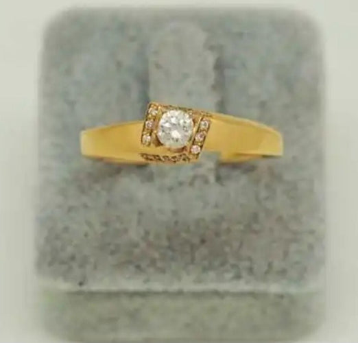 Bague 67 Bague en Or jaune, diamants 58 Facettes