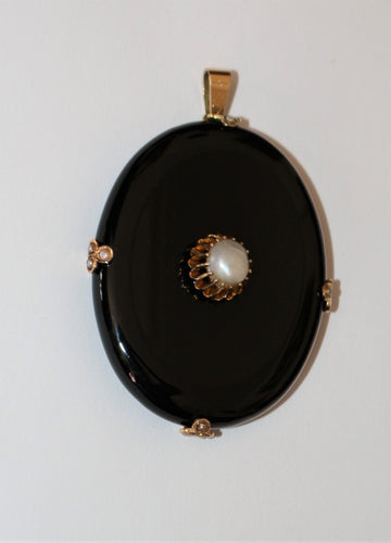 Pendentif Pendentif En Onyx Et Perles XIXe 58 Facettes 468