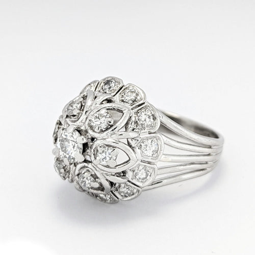 Bague Bague Dôme en or blanc platine et diamants 58 Facettes 15926