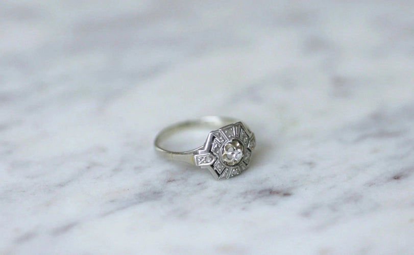 Bague Bague Hexagonale Art Déco Diamants 58 Facettes
