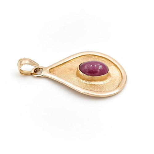 Pendentif Pendentif Or jaune Rubis 58 Facettes 1732058CN