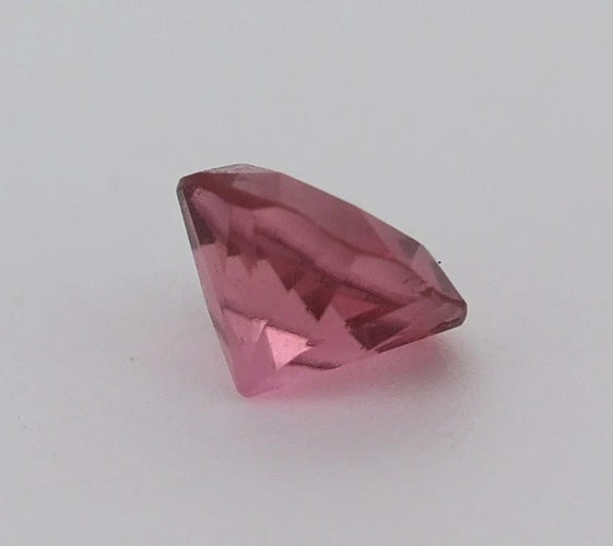 Gemstone Saphir rose non chauffée 0.62cts 58 Facettes 161
