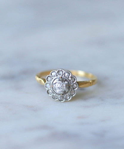 Bague marguerite ancienne diamants 58 Facettes