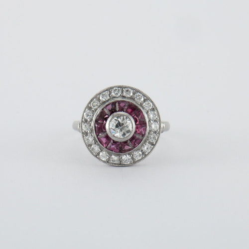 Bague 53.5 Bague style Art Déco Diamants et Rubis 58 Facettes