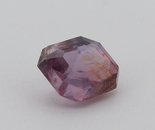 Gemstone Saphir padparadscha 0.87cts non chauffé non traité certificat CGL 58 Facettes 93