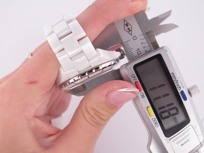 Montre montre femme CHANEL j12 38 mm diamants automatique 58 Facettes 257633