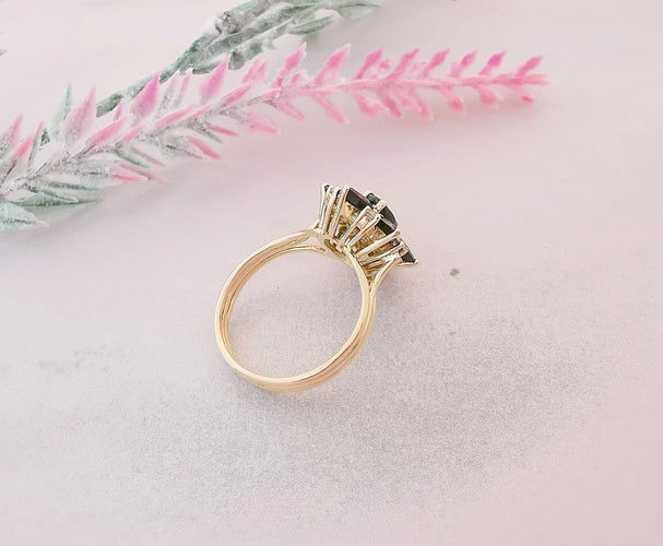 Bague 53.5 Bague fleur Saphirs Diamants Or Jaune 58 Facettes AB 1073