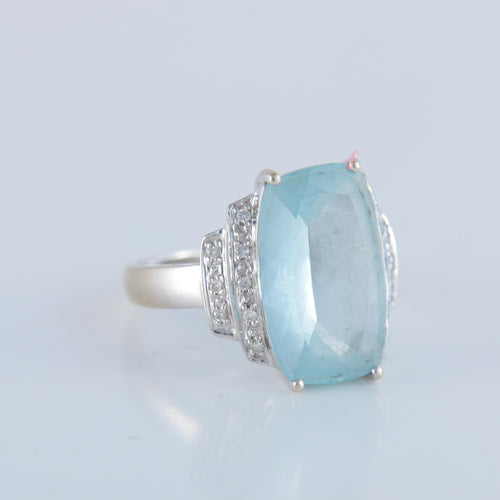 Bague 54 Bague or blanc aigue-marine 58 Facettes