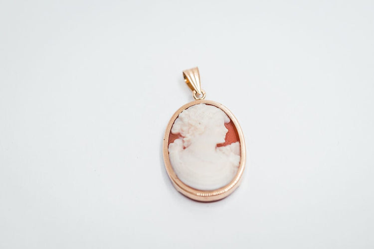 Pendentif Pendentif Camée en or 18 carats 58 Facettes