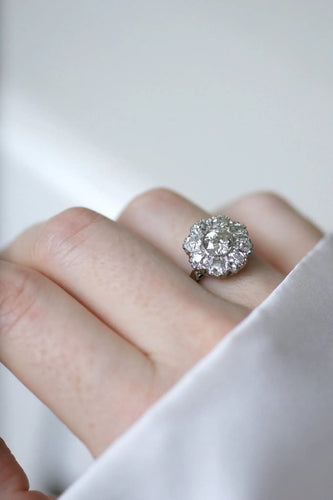 Bague 51.5 Bague marguerite diamants 2 carats 58 Facettes