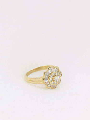 Bague 54 Bague vintage fleur en or et diamants baguette 58 Facettes J140
