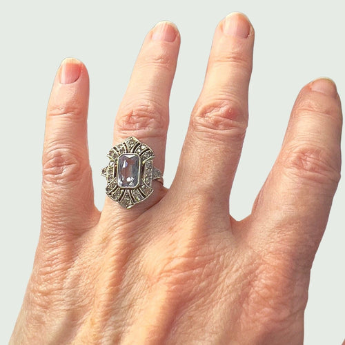 Bague 50 Sortija ART DECO 1930- 1935 de platino con diamantes y topacio azul 58 Facettes Q935A(900)